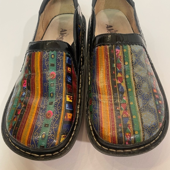 Alegria Debra Blue Mural Patent Leather Shoe Size 38 (8/8.5) - Picture 2 of 8